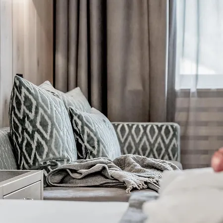 Hotell Weisses Lamm 4*