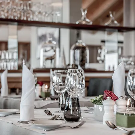 호텔 Weisses Lamm 시