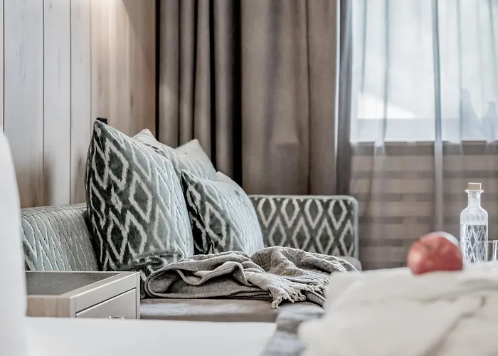 호텔 Weisses Lamm 4*