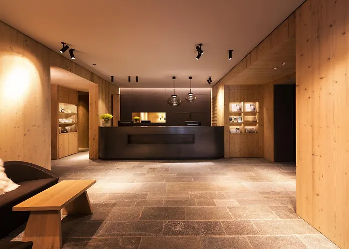 호텔 Weisses Lamm 4*