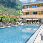 Weisses Lamm Ξενοδοχείο 4*