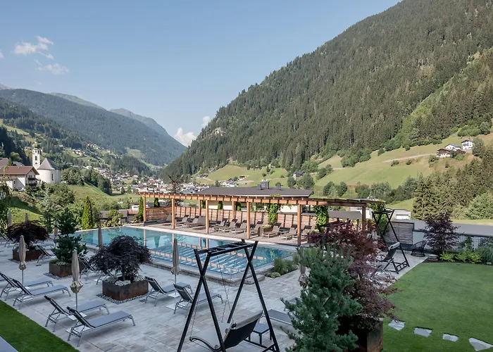 Weisses Lamm Hotel 4*